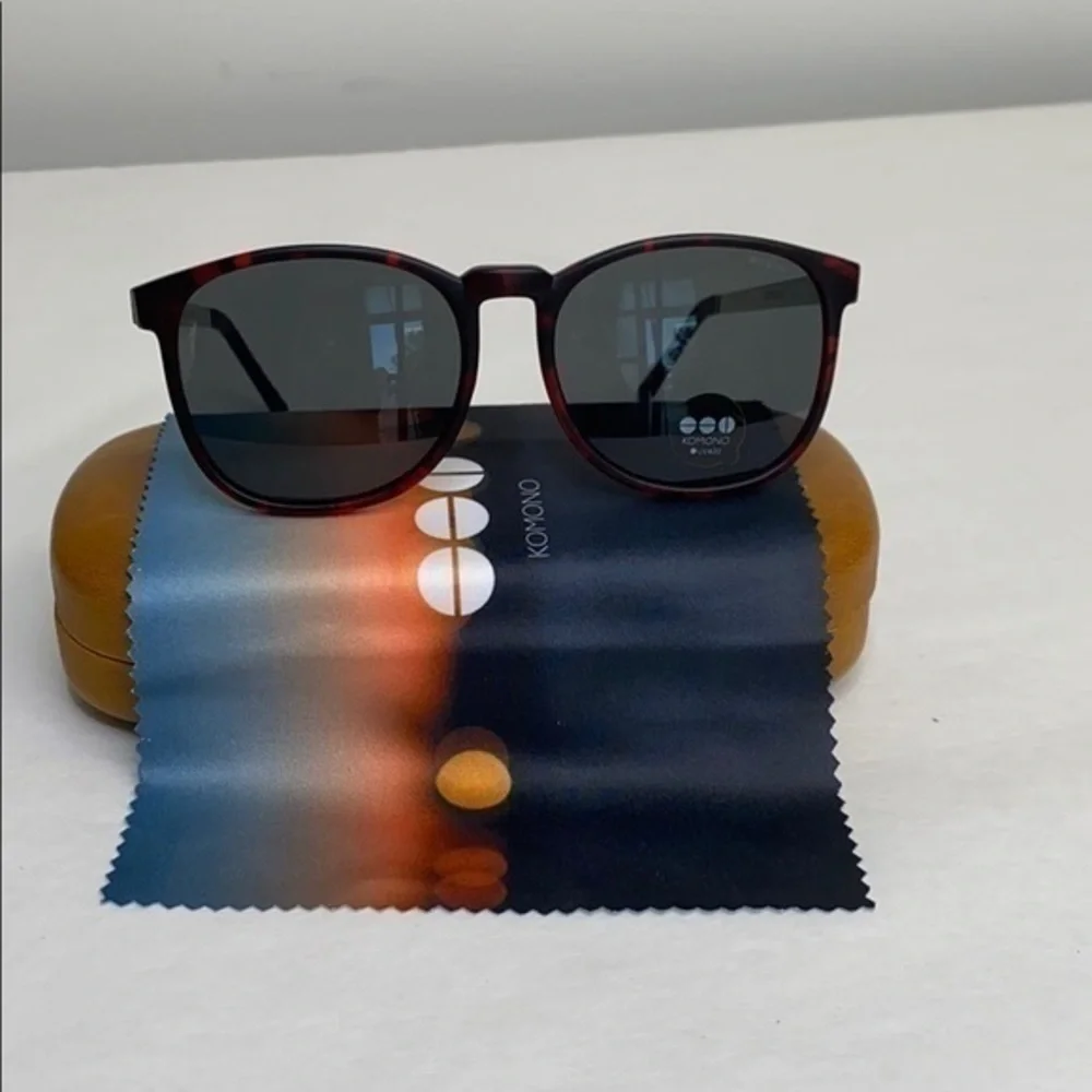 KOMONO sunglasses NEW Square Tortoise Silver Urkel